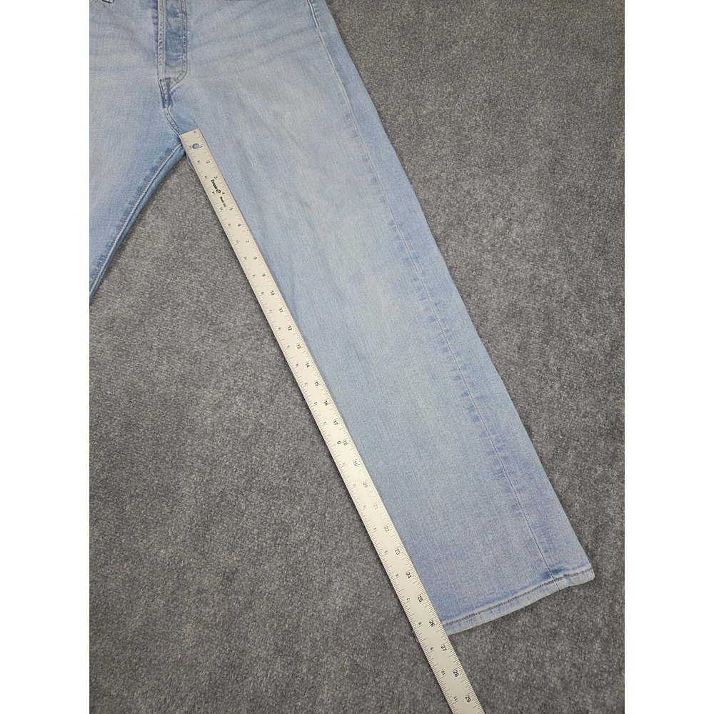 Levi's 501 Original Fit Jeans Mens 33x30 Light Wash Blue Button Fly Denim 78/4 - Picture 11 of 12